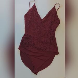 Express Lace Bodysuit - Sz M